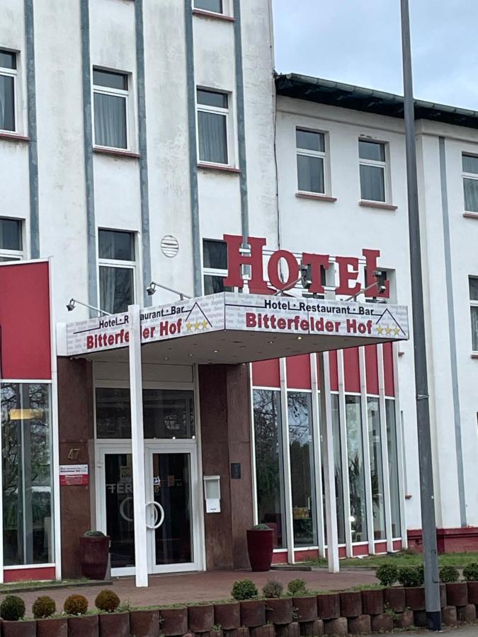 Hotel Bitterfelder Hof Buitenkant foto
